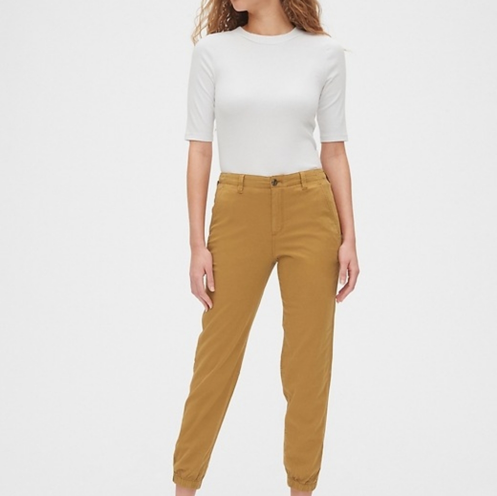 GAP khaki joggers size 0